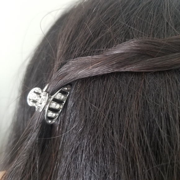 Silver Rhinestone Metal Mini Butterfly Hair Clip - Picture 3 of 3